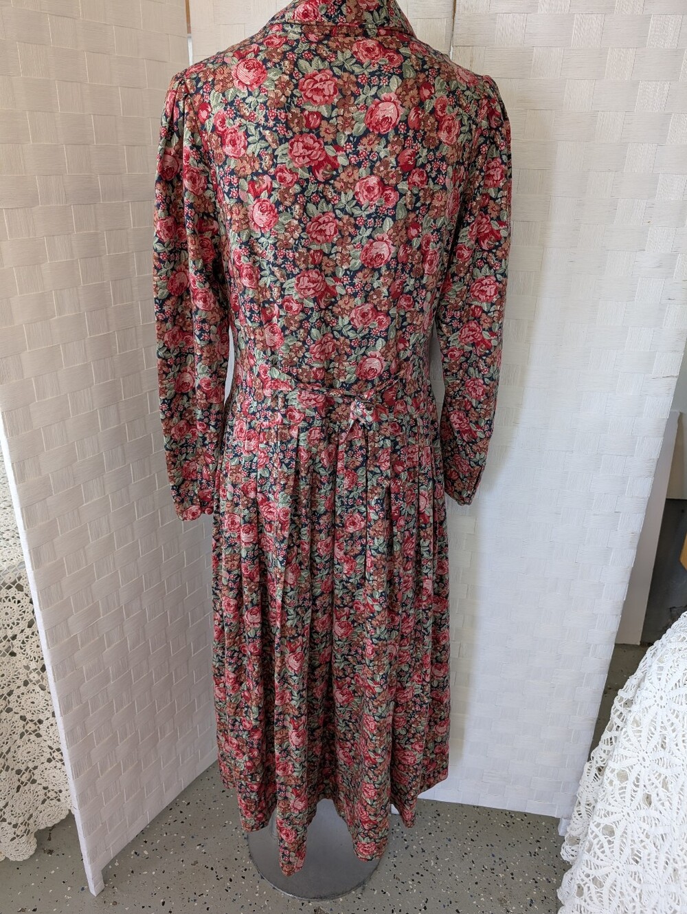 Vintage Dress Laura Ashley Cottagecore Floral Long-Sleeve Midi  Red Rose Print - Picture 2 of 11